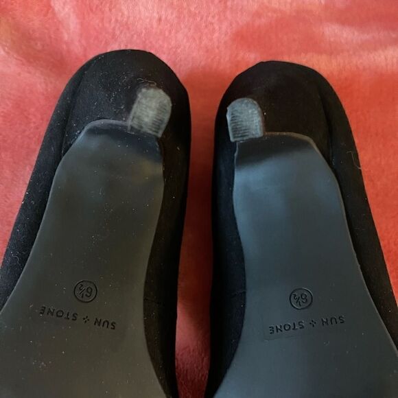 Black pumps heels - Picture 4 of 7